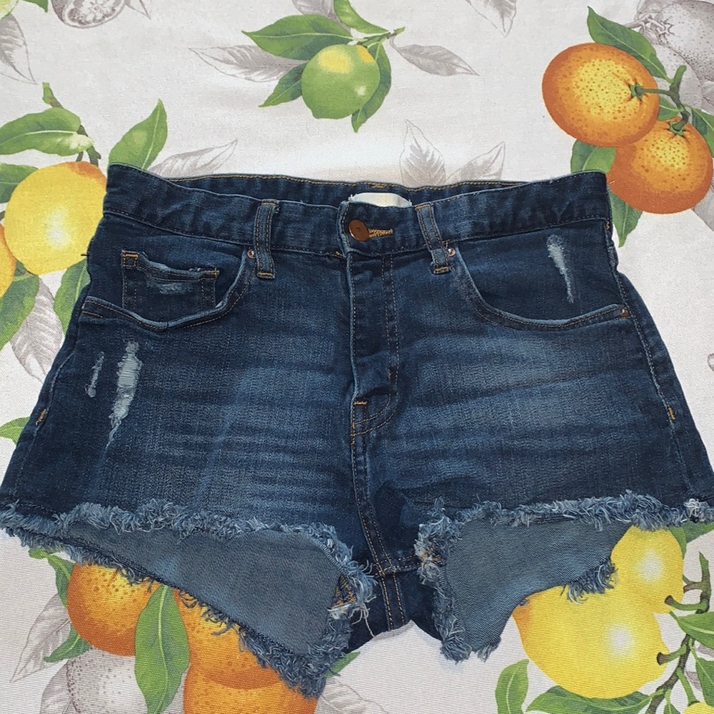H&M Distressed Shorty Short Med. Denim Jean Short sz 4 EUC